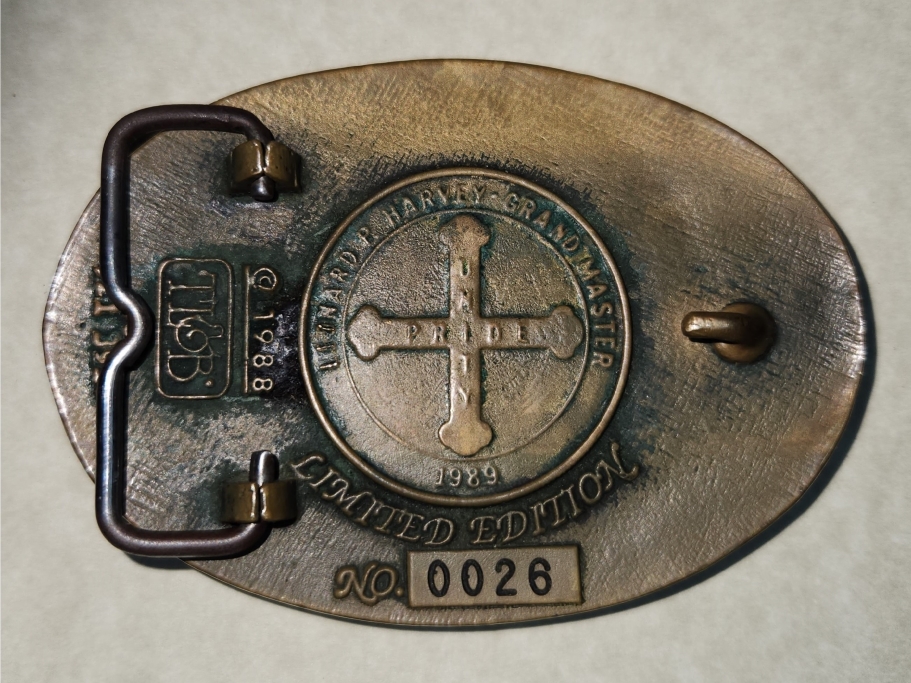 [Buckle Pic Missing] (Click here)